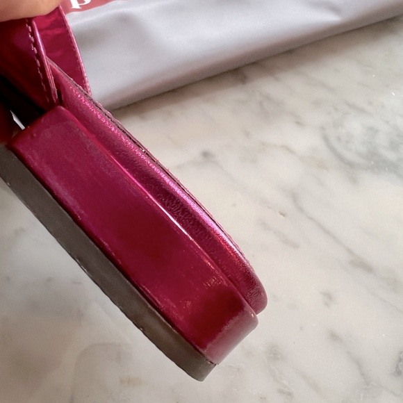 🔥authentic  Prada sport T- strap pink metallic sandals - Picture 10 of 14